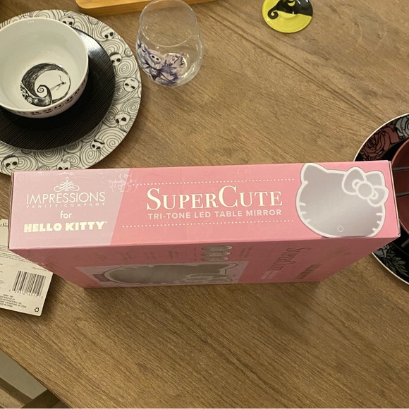 Impressions Hello Kitty mirror - Picture 2 of 6